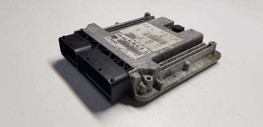 Audi Motorsteuergerät Steuergerät 04L906021BD 0281030543 EDC17C64
