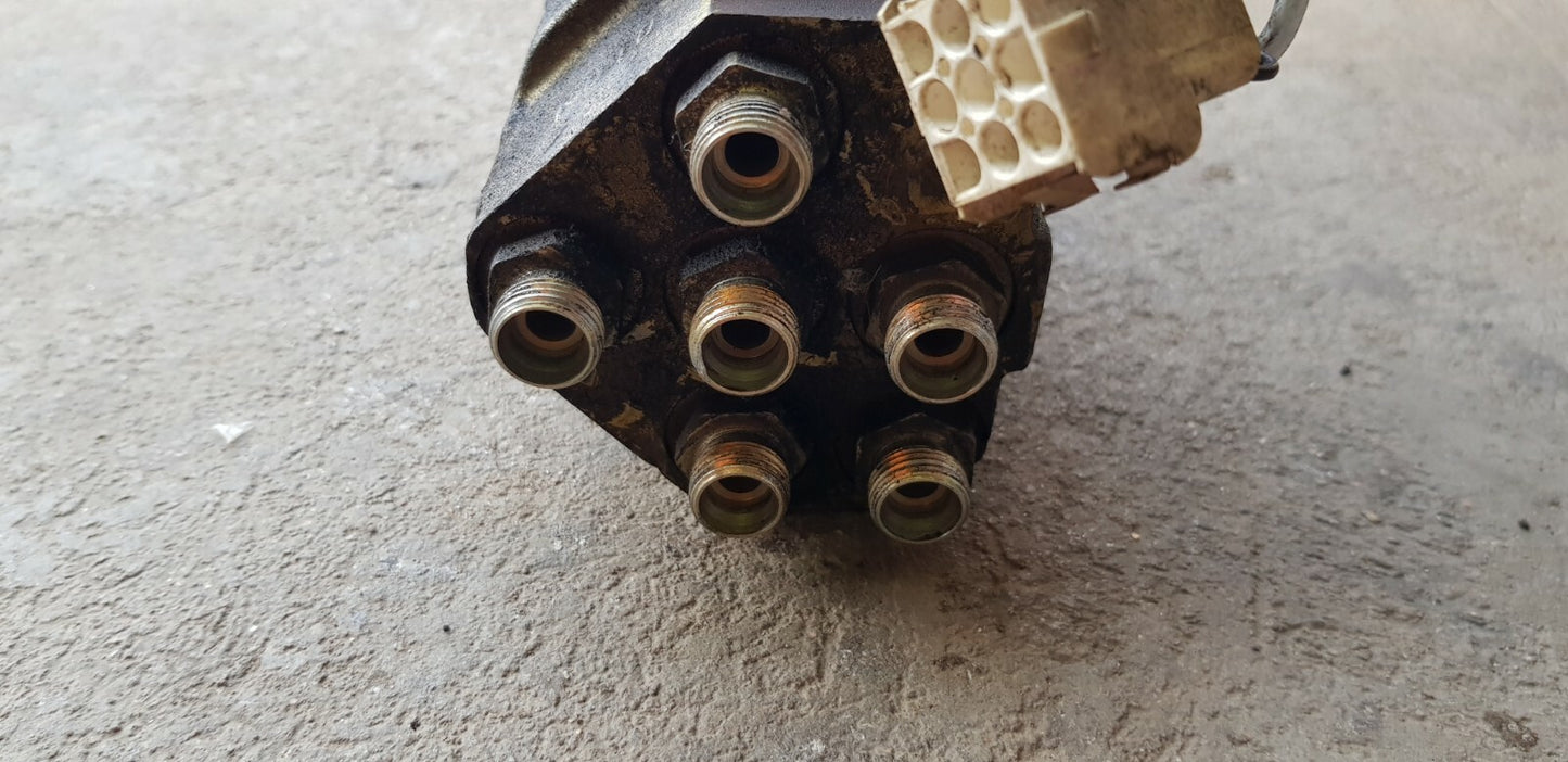 O&K L15B Hydrauliksystem hydraulisch Verteiler 4528901 ♻️