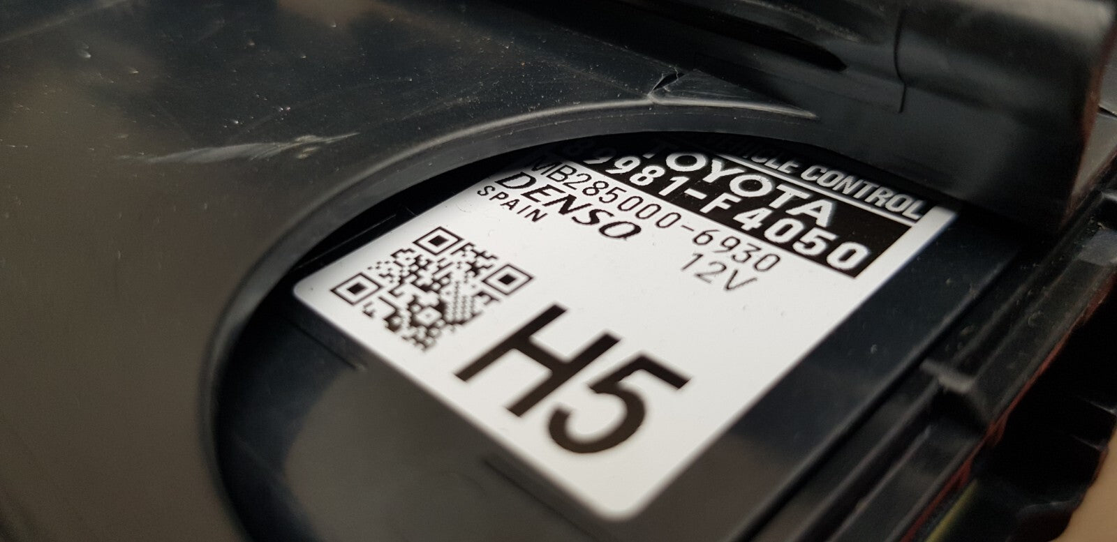 Toyota Steuergerät 89981-F4050 MB285000-6930