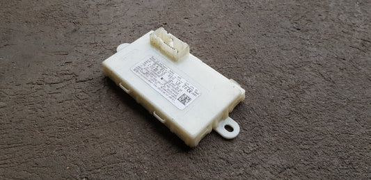 Mercedes Keyless Steuergerät A 2129001929 A 2129010107