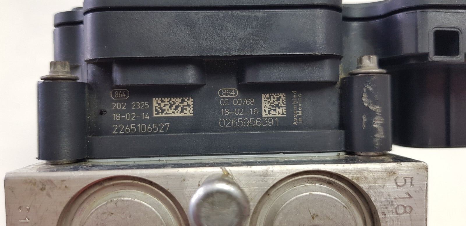 Tesla ABS Hydraulikblock Pumpe Steuergerät 1037797-00-D 0265956391