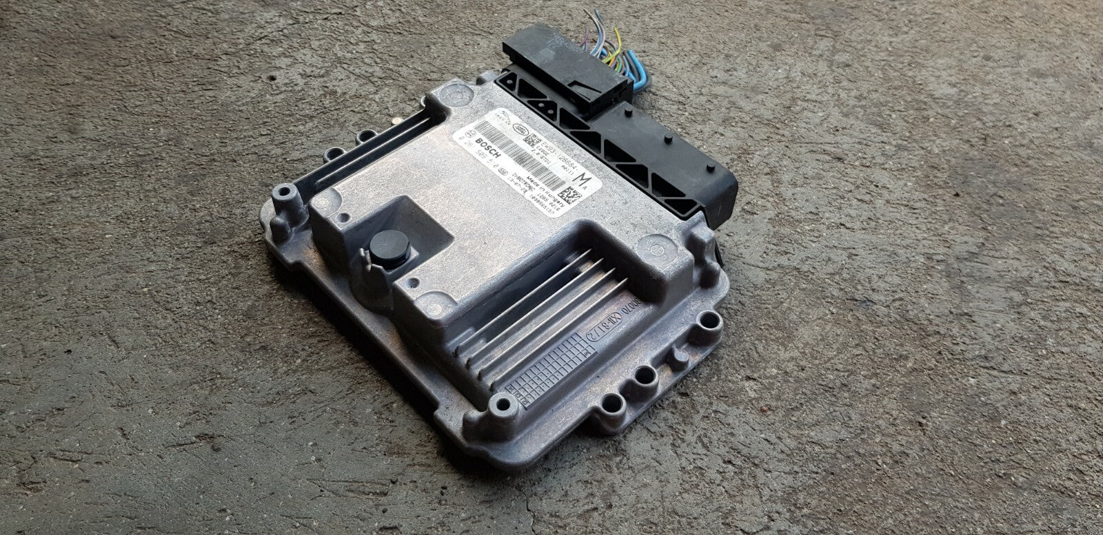Land Rover Jaguar Motorsteuergerät Steuergerät EW93-12B684-MA 0261S09510