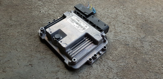 Land Rover Jaguar Motorsteuergerät Steuergerät EW93-12B684-MA 0261S09510