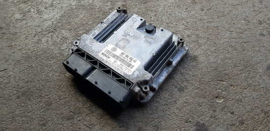 VW Audi Motorsteuergerät Steuergerät 06F906056AD 0261S02094