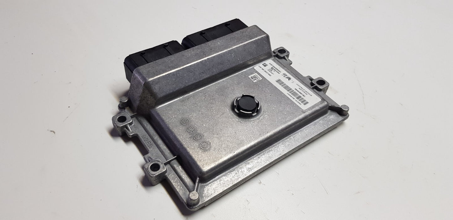 Opel Corsa Schaltg. Motorsteuergerät Steuergerät 9846386780 9815037580