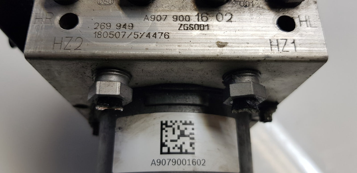 Mercedes Sprinter ABS Hydraulikblock Pumpe A 9079001602