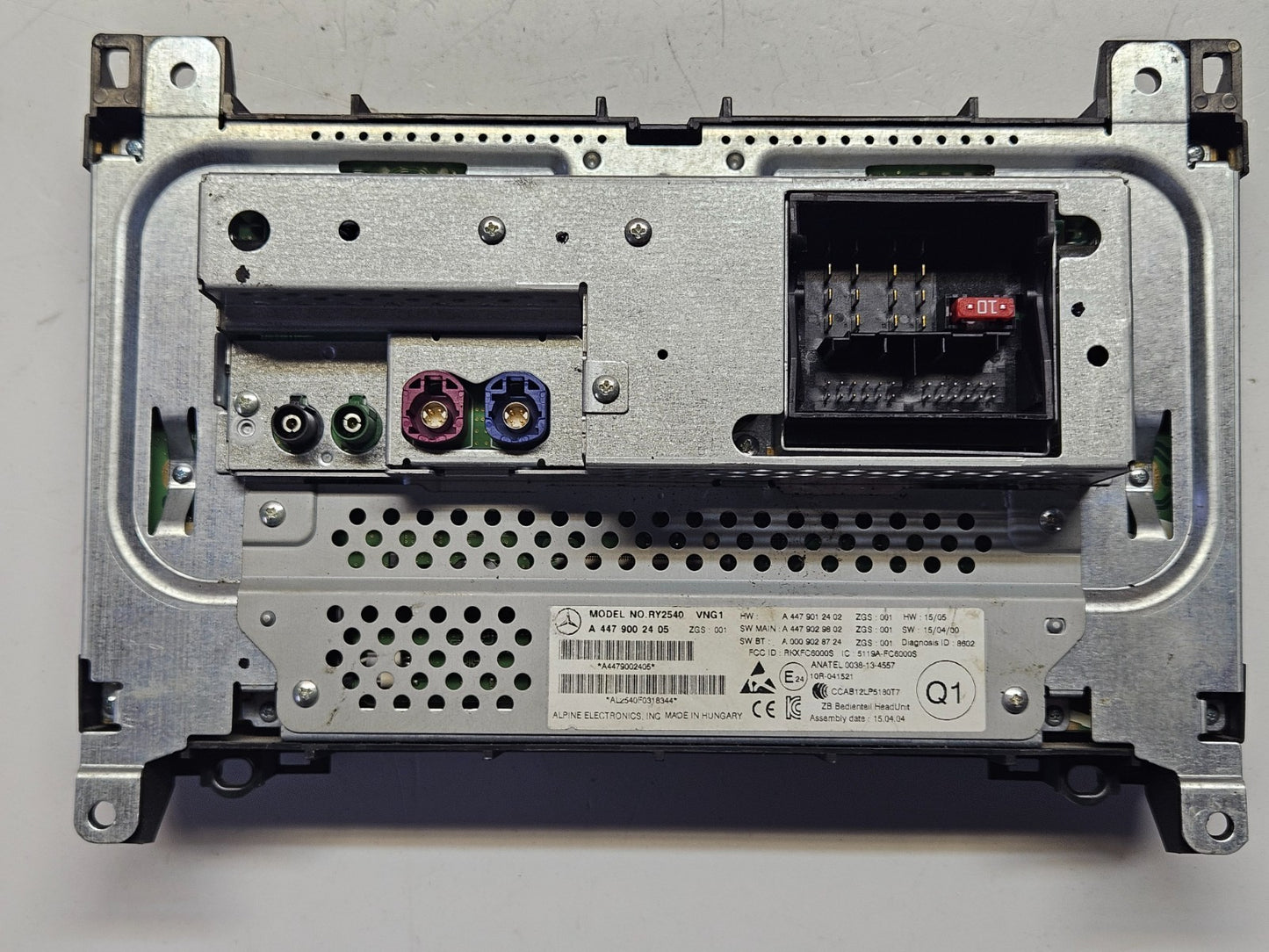 Mercedes W447 Headunit Navigationssystem Radio A 4479002405 mit PIN Code ♻️