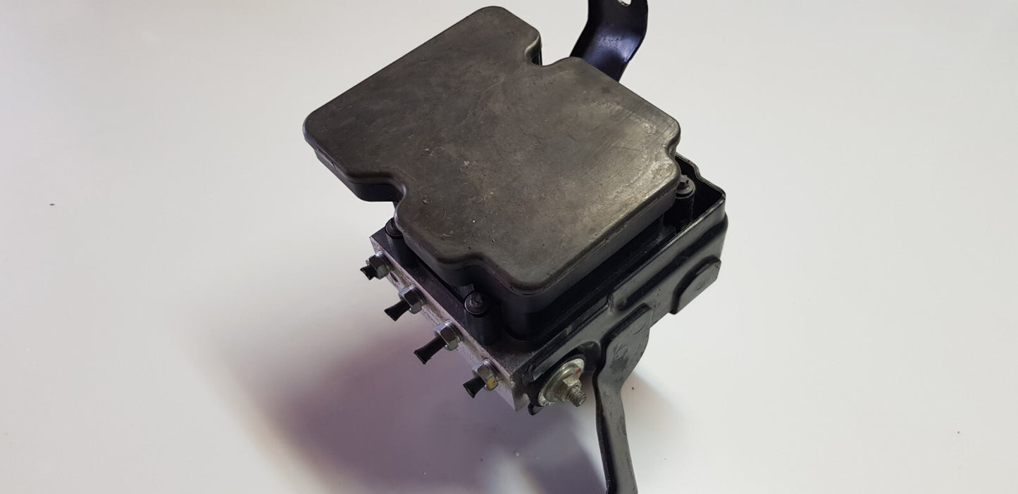 Mitsubishi Pajero ABS Hydraulikblock Pumpe Steuergerät 4670B425 0265956803