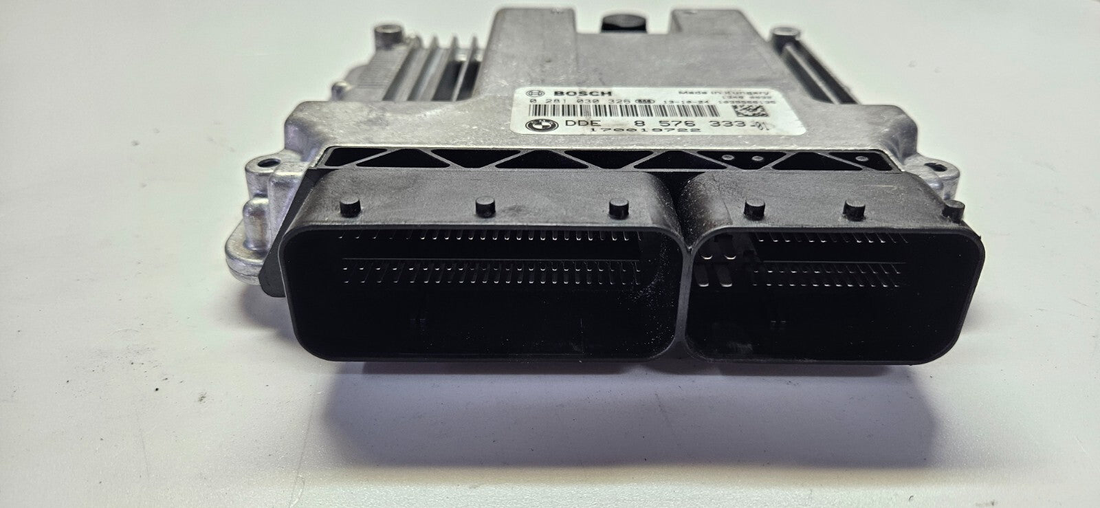 BMW Motorsteuergerät Steuergerät DDE 8576333 -01 0281030326