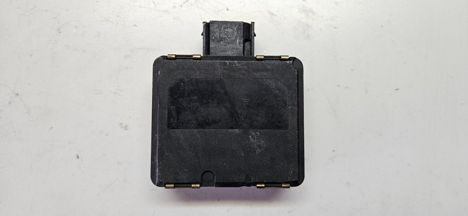 Mercedes Sprinter Abstandsradarsensor Radarsensor A 9079001303 0203302033