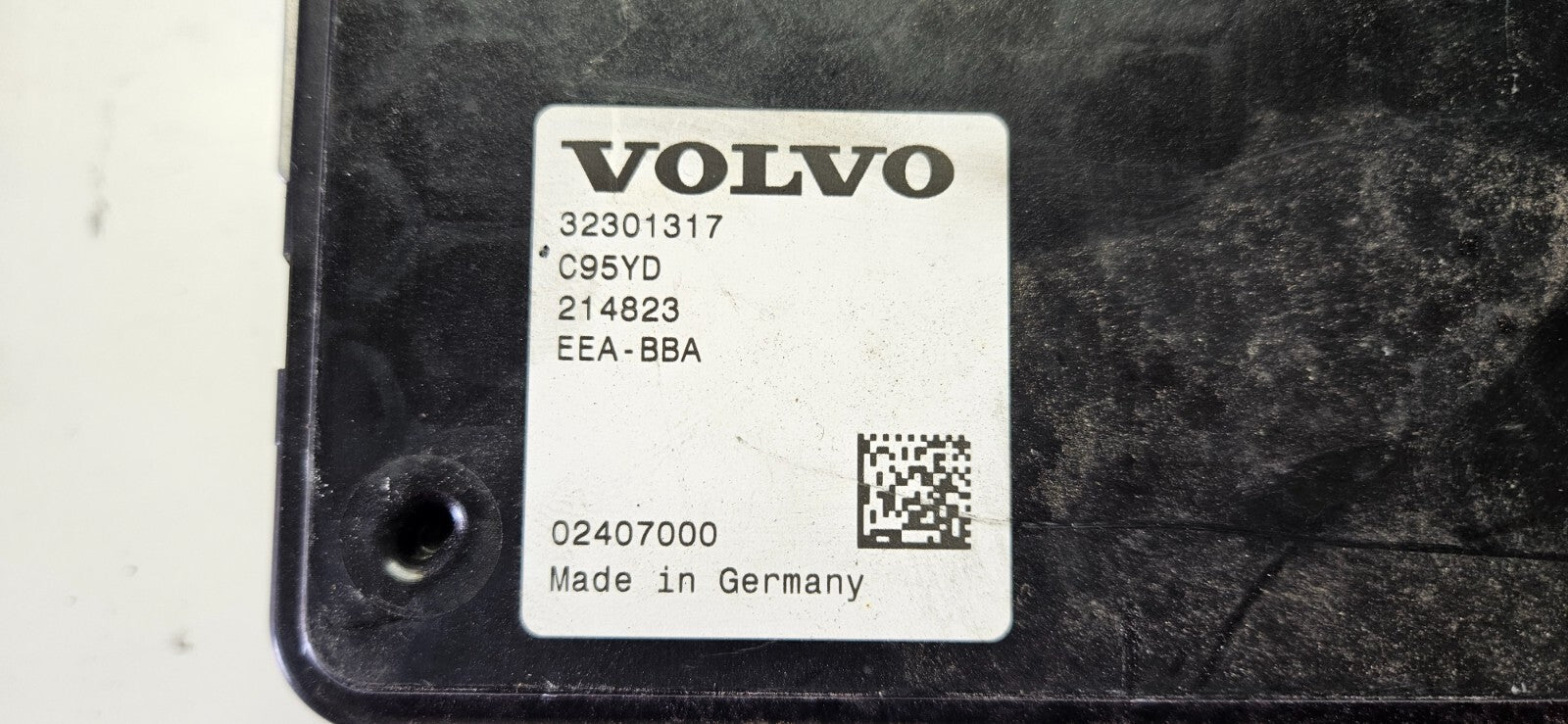 Volvo Steuergerät Spannungswandler 32301317 C95YD 214823