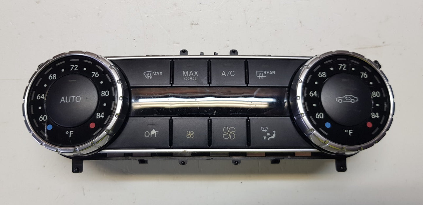 Mercedes C-Klasse W204 Klimabedienteil A 2049006005