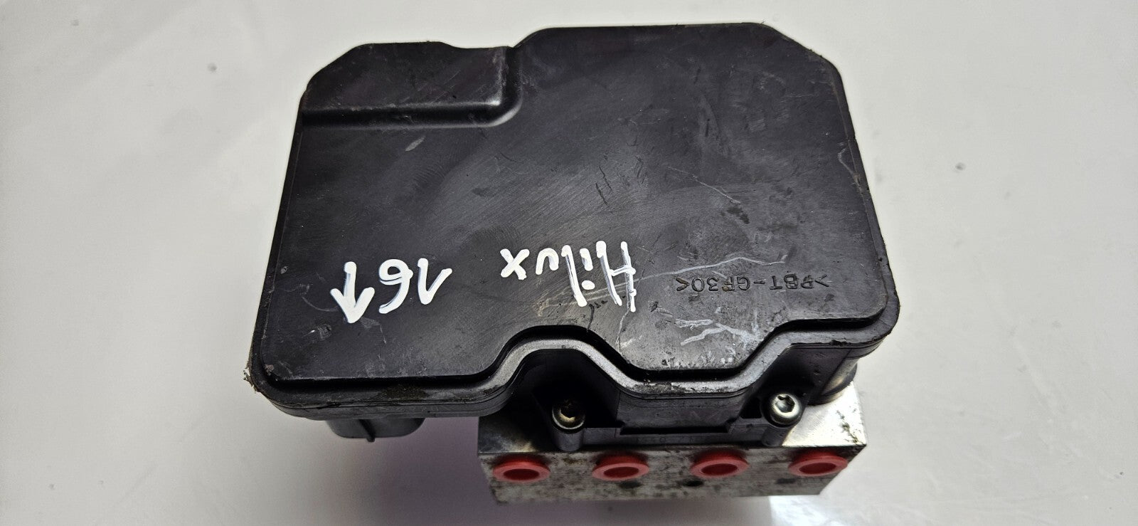 Toyota Hilux ABS Hydraulikblock Steuergerät 44540-71060 116040-44720 89541-71780