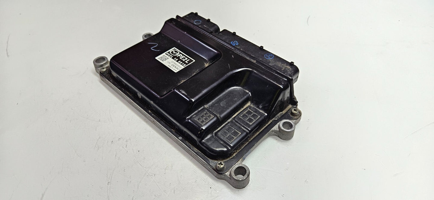 Mazda Motorsteuergerät Steuergerät PE2L18881H 2798000583