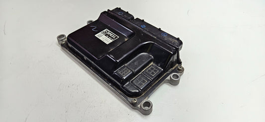 Mazda Motorsteuergerät Steuergerät PE2L18881H 2798000583