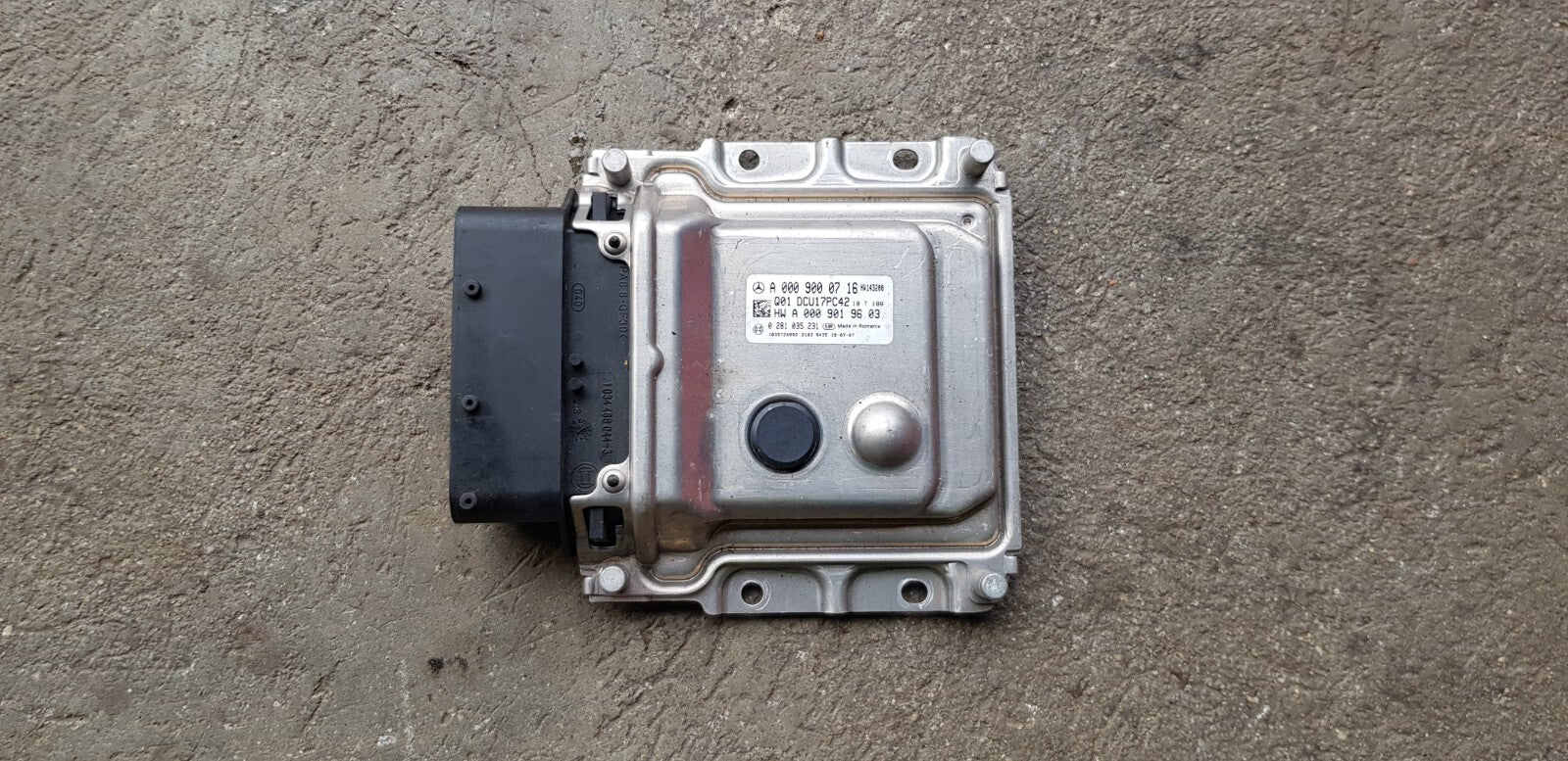Mercedes W447 Steuergerät A 0009000716 0281035231