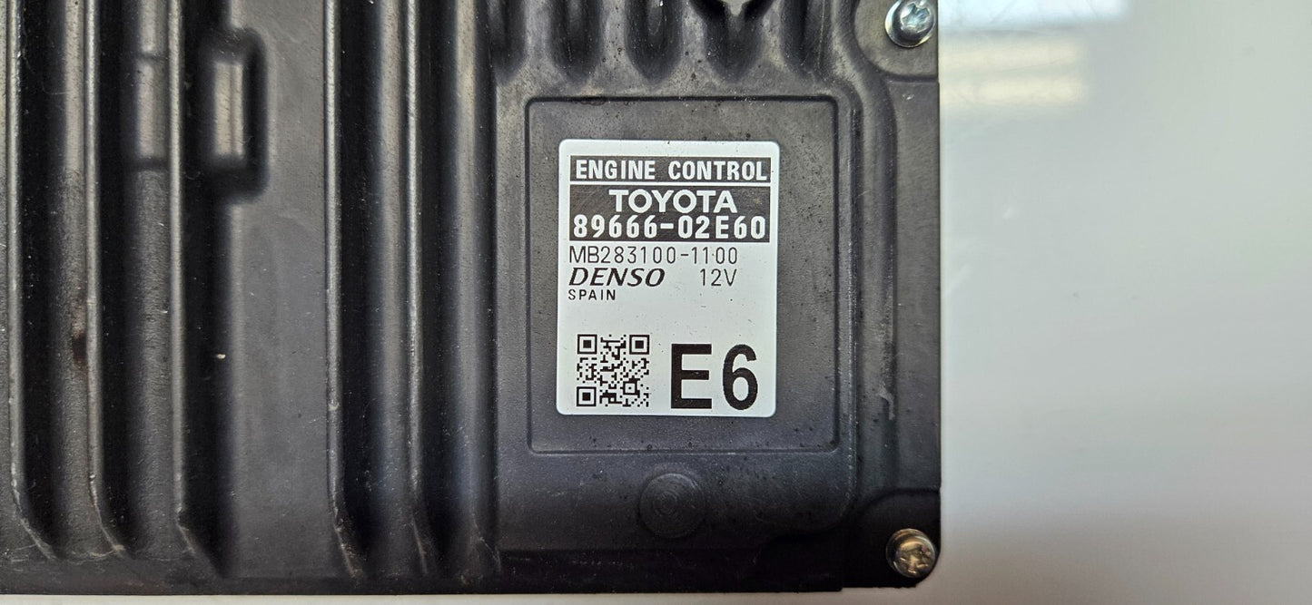 Toyota Motorsteuergerät Steuergerät 89666-02E60 MB283100-1100
