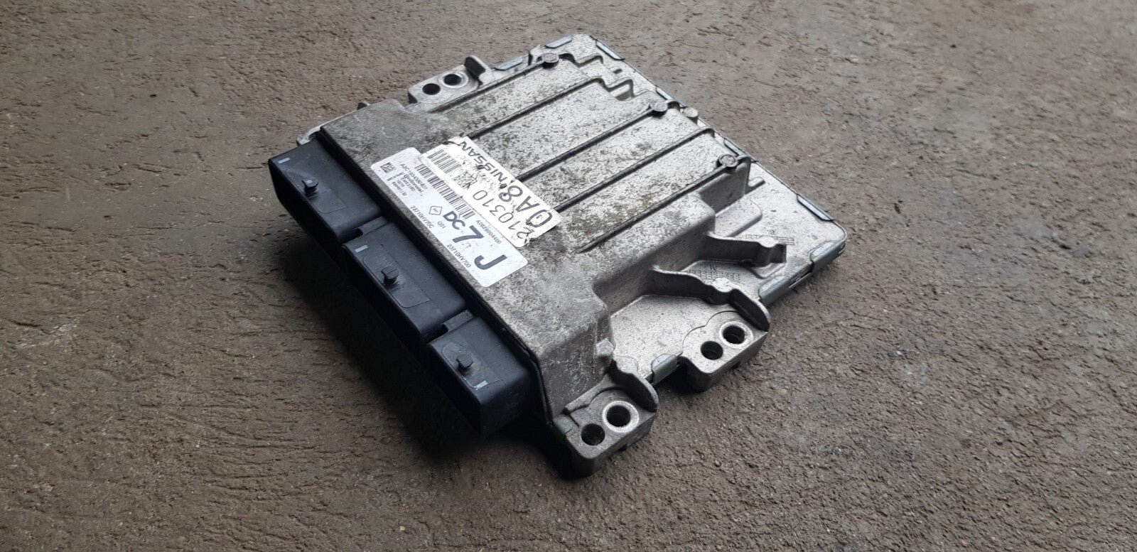 Nissan Qashqai Motorsteuergerät Steuergerät 23701HP42C 23710HV70C