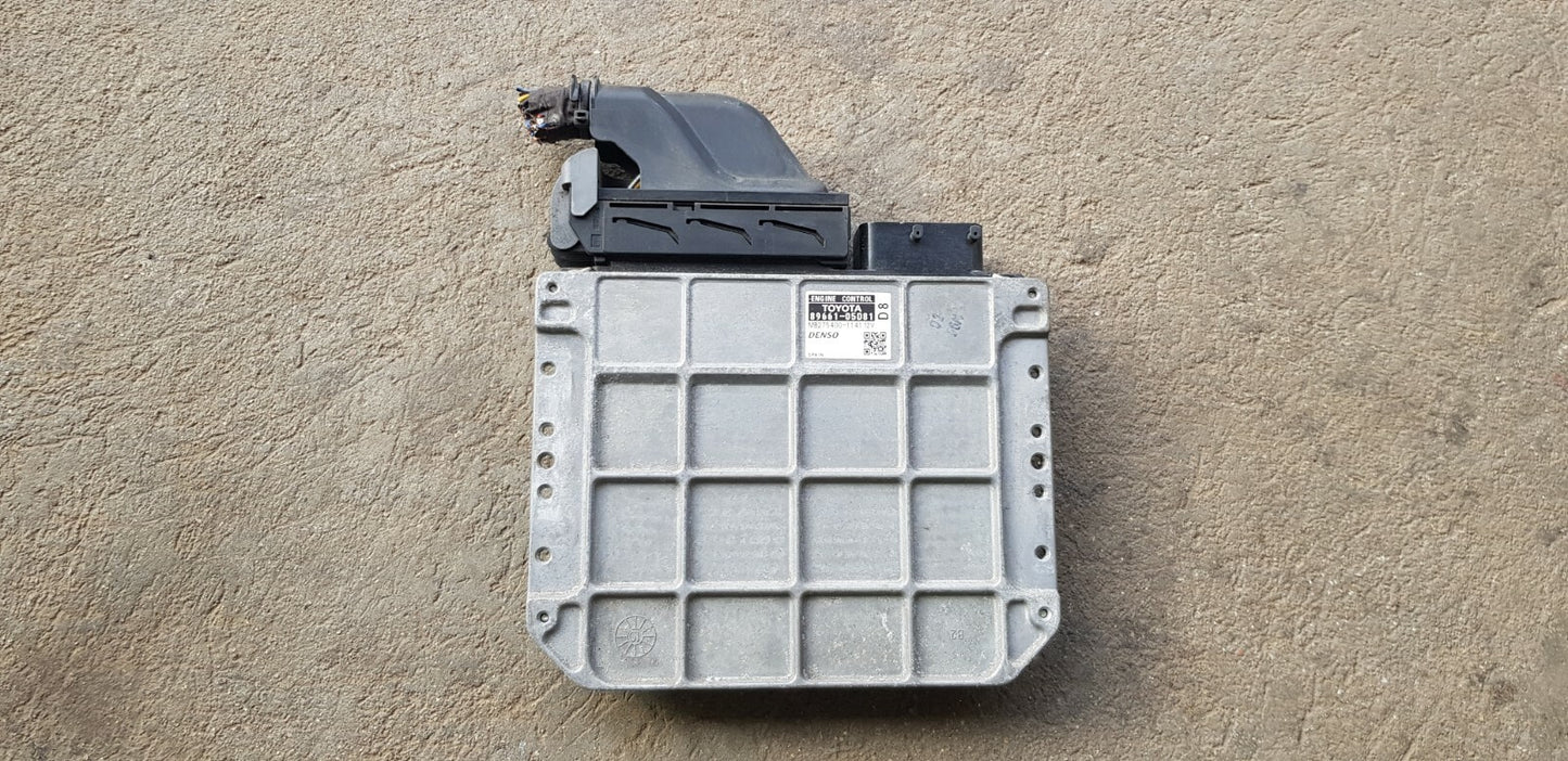 Toyota Motorsteuergerät Steuergerät 89661-05D81 MB275400-1141