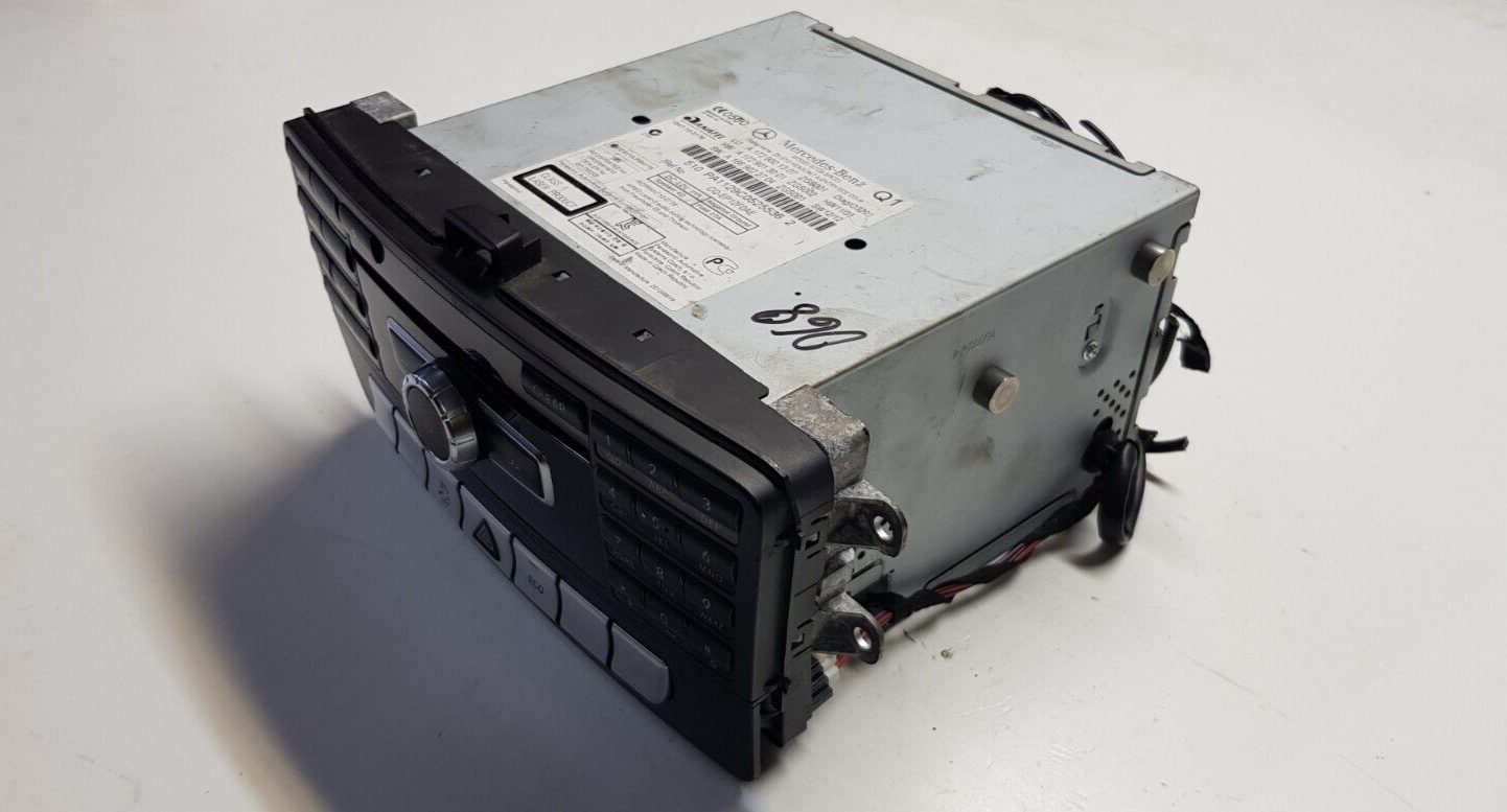 Mercedes R172 Headunit Comand Navigation A 1729001307 A 1729013001 mit PIN Code