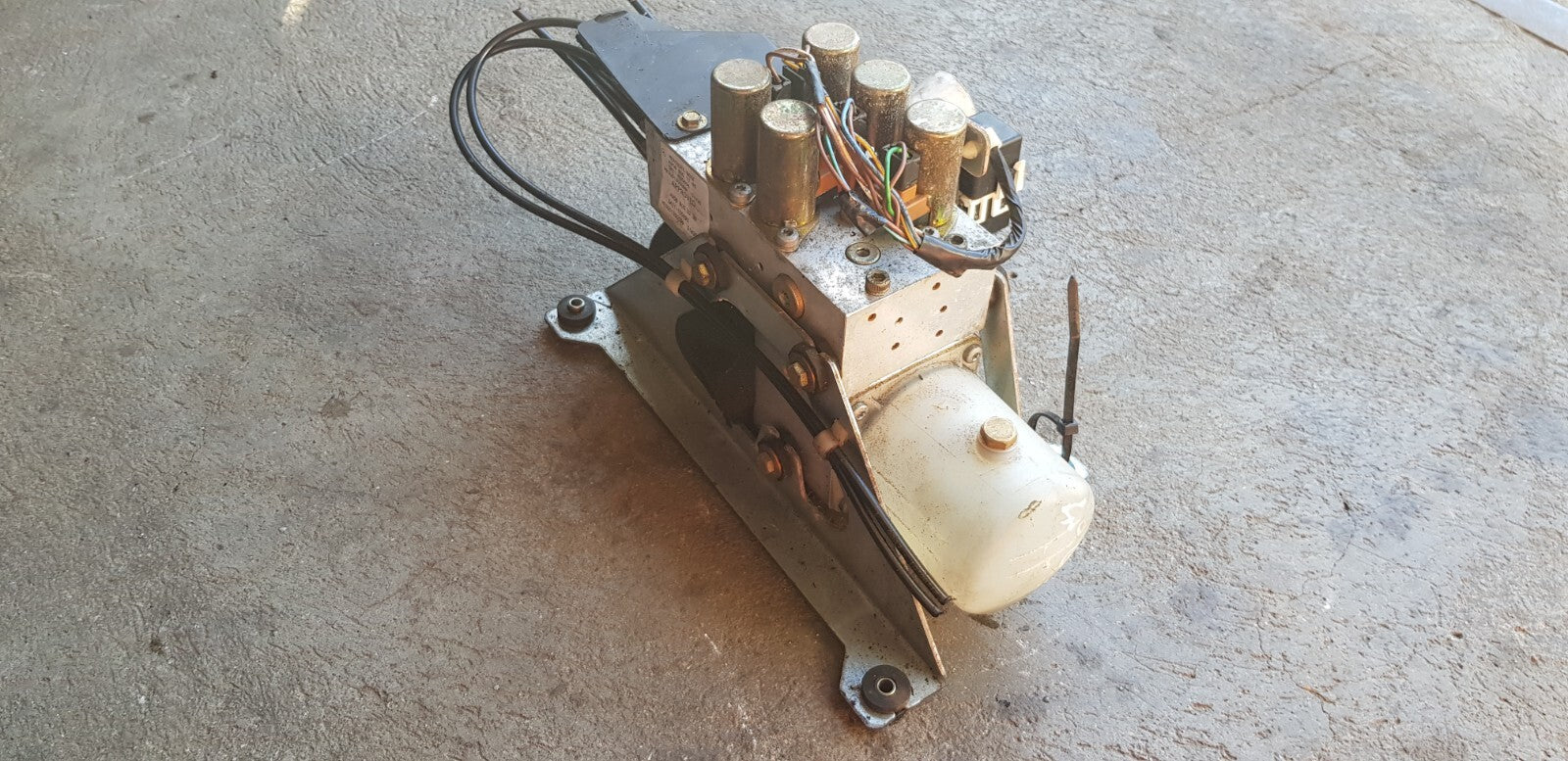 Mercedes CLK W208 Hydraulikpumpe Verdeckpumpe A 2088001748 A 2088000230