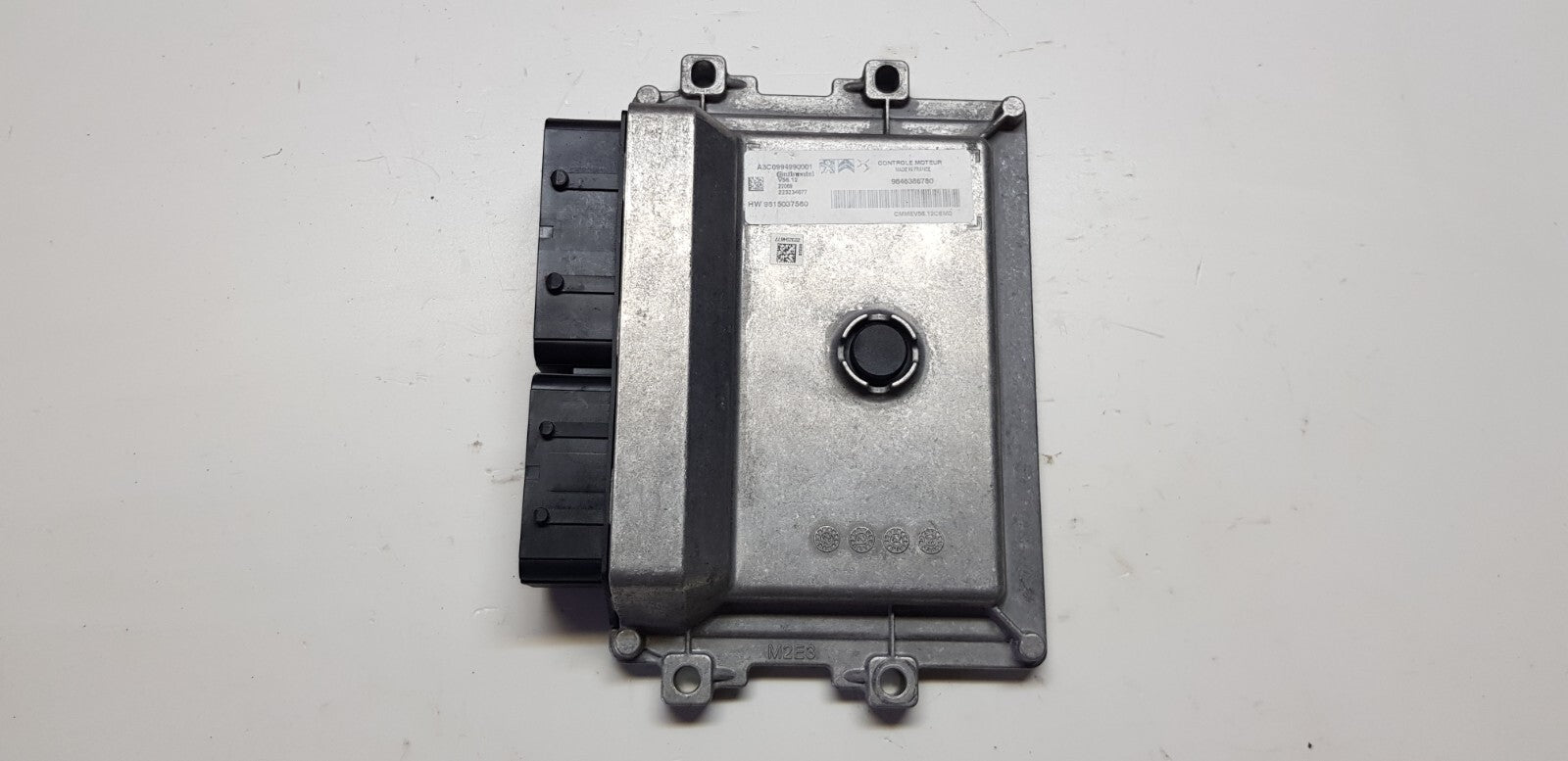 Opel Corsa Schaltg. Motorsteuergerät Steuergerät 9846386780 9815037580