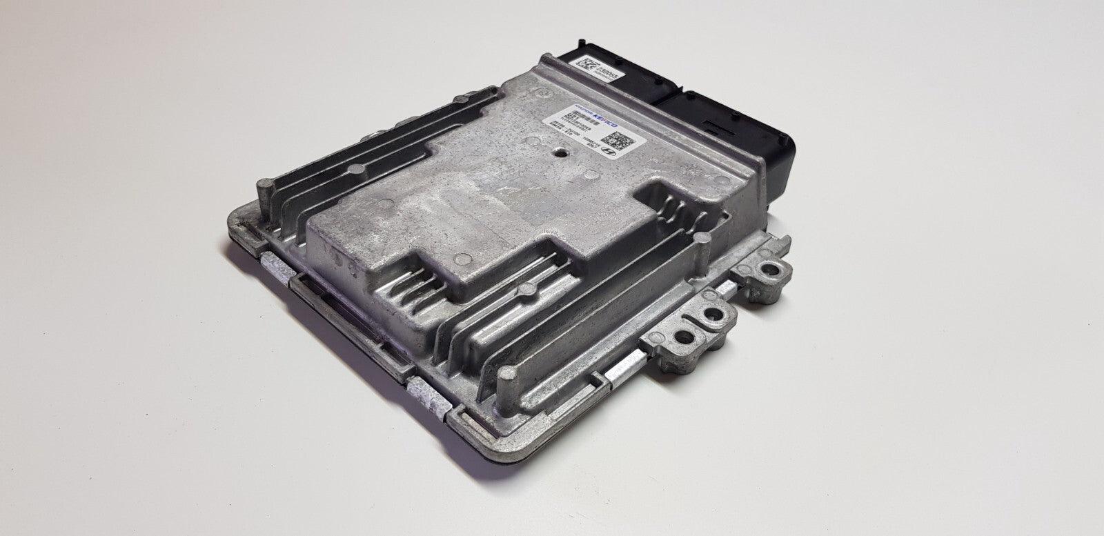 Hyundai Tucson Motorsteuergerät Steuergerät 39199-2U100 9001230132KB SIM2K-510