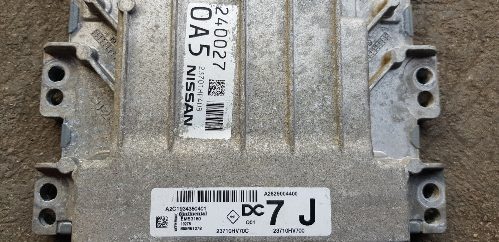 Nissan Qashqai Motorsteuergerät Steuergerät 23701HP40B 23710HV70C