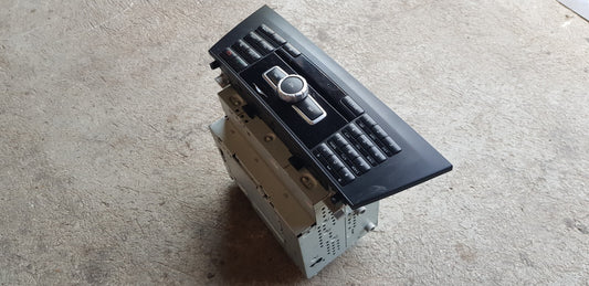 Mercedes Headunit Comand Navigation A 2049006514 A 2049018204 mit Code