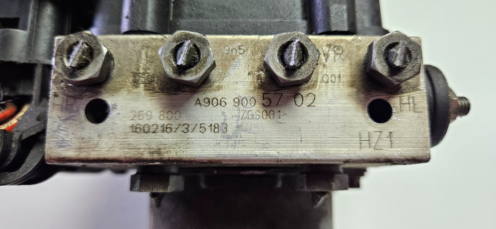 Mercedes Sprinter ABS Hydraulikblock Pumpe Steuergerät A 9069005702 0265956378