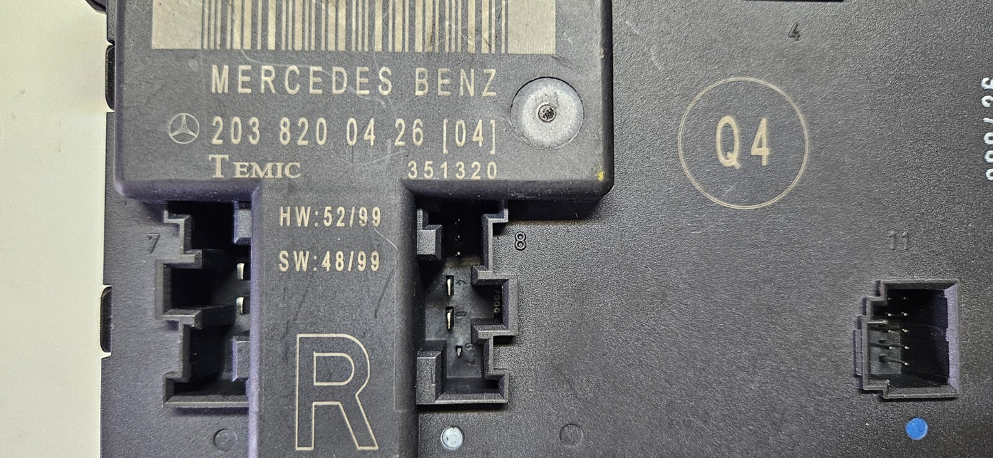 Mercedes C-Klasse W203 Türsteuergerät Steuergerät 2038200426