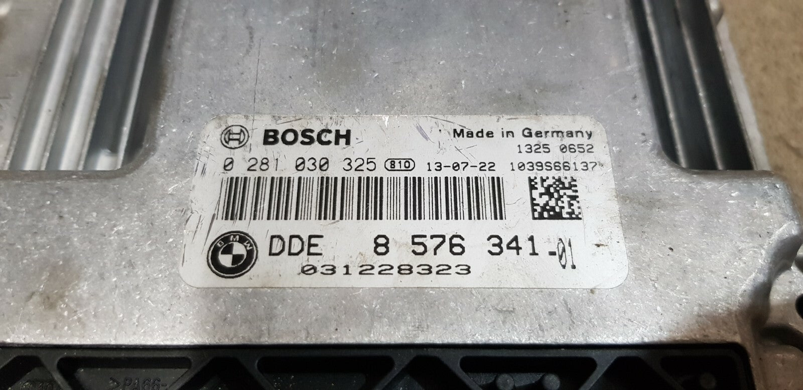 BMW Motorsteuergerät Steuergerät DDE 8576341 -01 0281030325