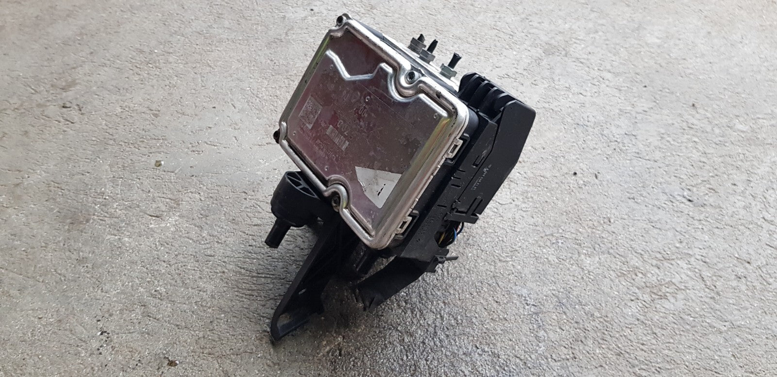Mercedes ABS Hydraulikblock Pumpe Steuergerät A 0009019800 A 0094316212