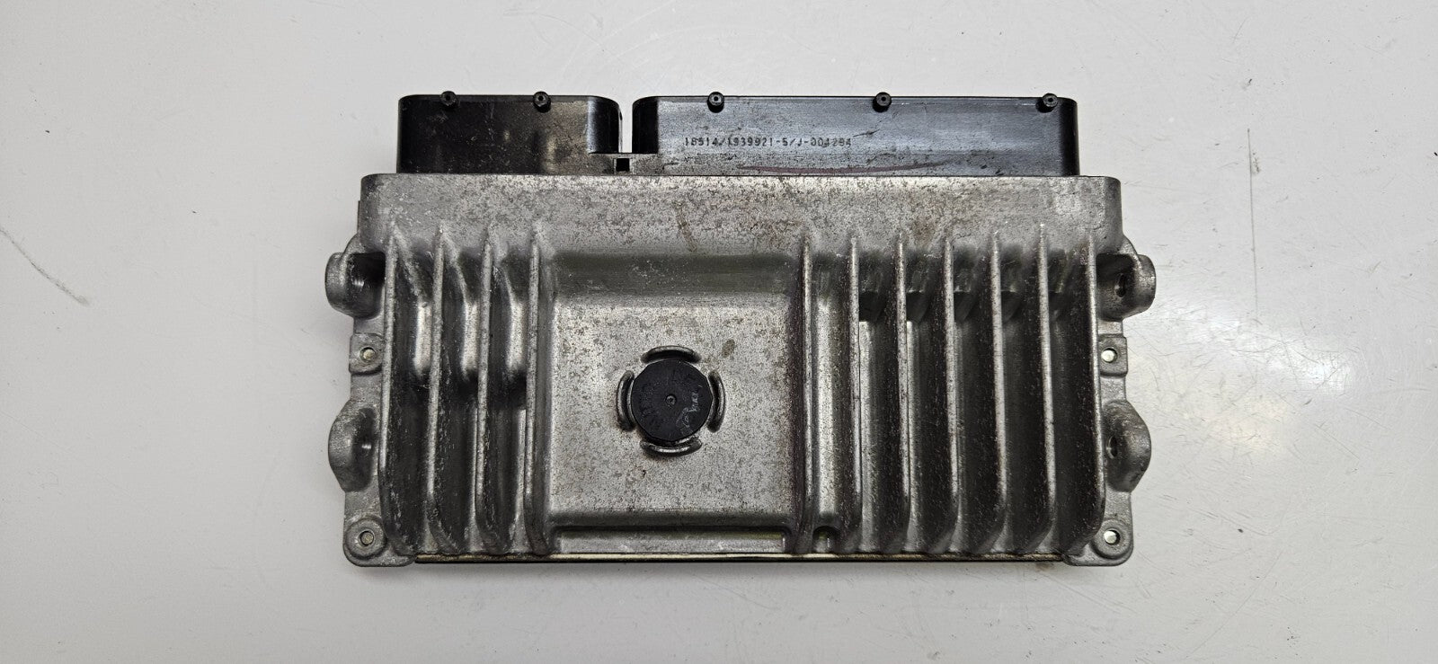 Toyota Motorsteuergerät Steuergerät 89661-F4250 MB276200-6981