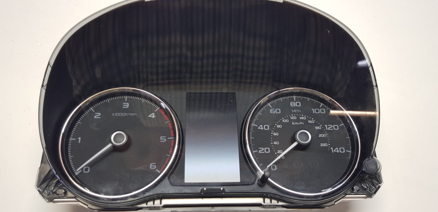Mitsubishi Pajero Kombiinstrument Tacho 8100C643 0T31751