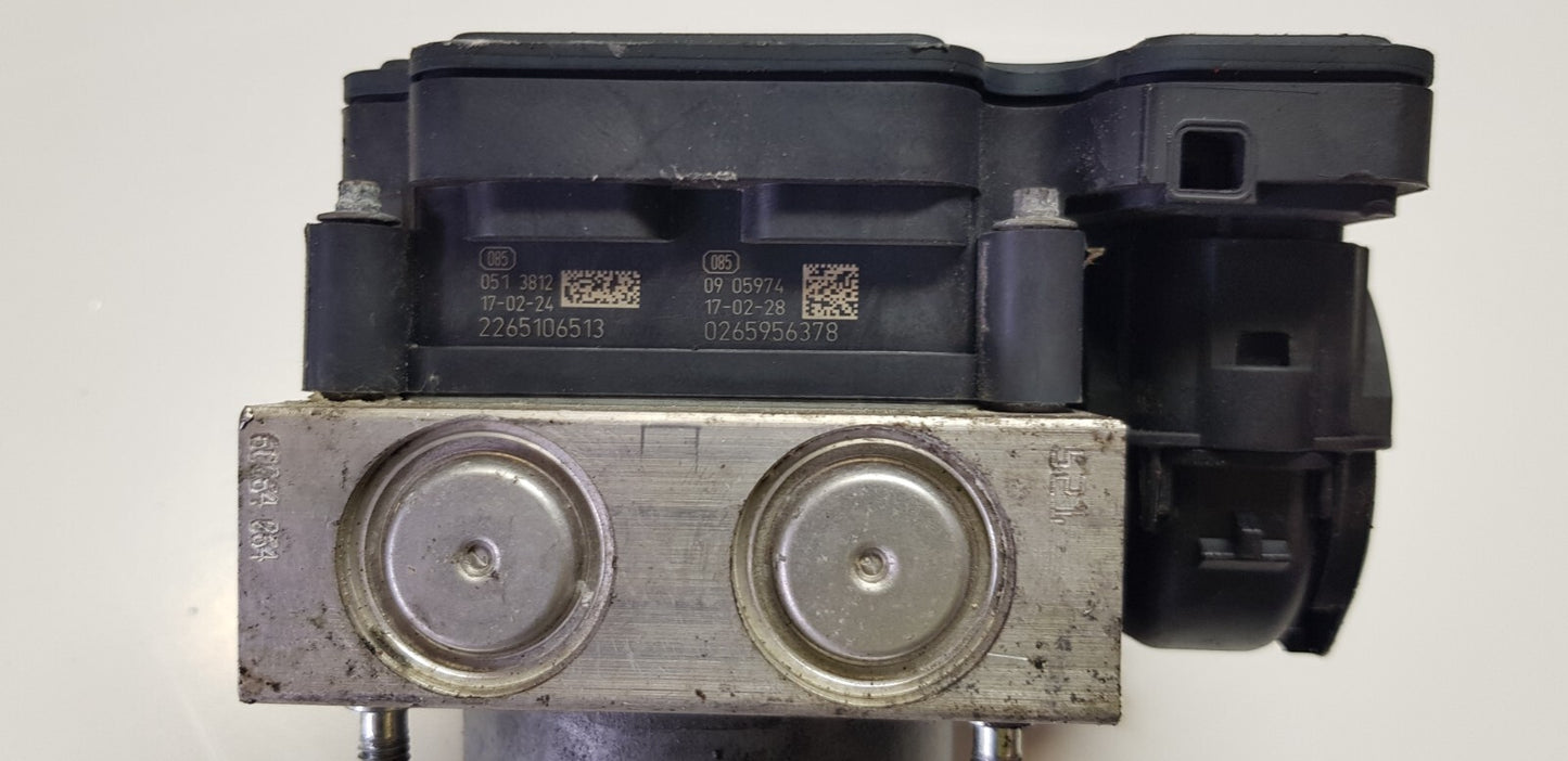 Mercedes Sprinter ABS Hydraulikblock Pumpe Steuergerät A 9069002004 0265956378