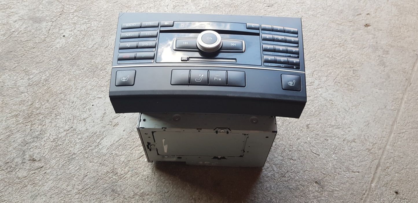 Mercedes W212 Comand High Headunit ECE Navigationsystem A 2129008404 mit Code