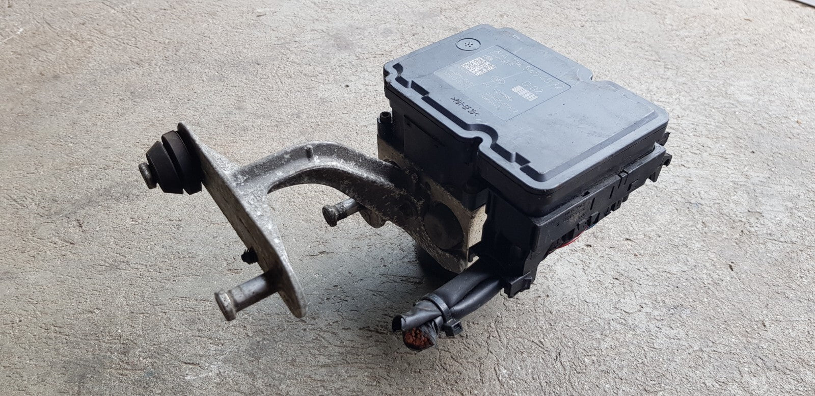 Mercedes W204 ABS Hydraulikblock Hydraulikaggregat A 2045454532 A 0064312412