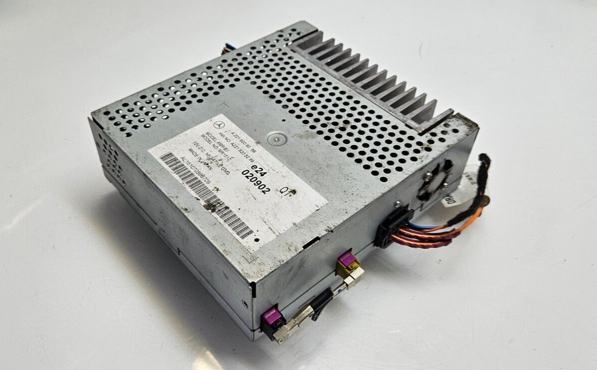 Mercedes W221 Amplifier Verstärker Steuergerät A 2218209089 A 2218205289