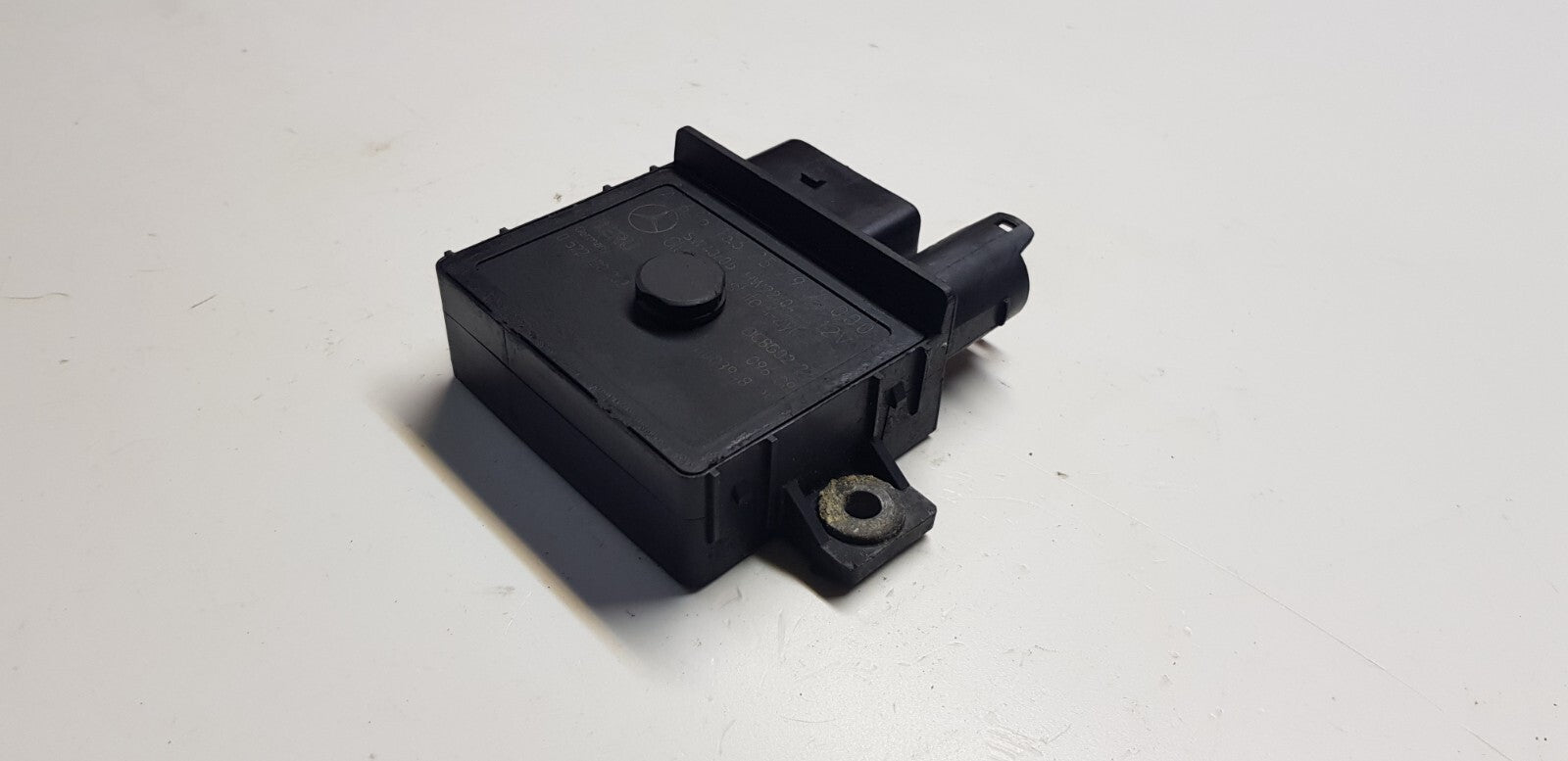 Mercedes W204 W211 Glühzeitendstufe Vorglühsteuergerät A 6461532579