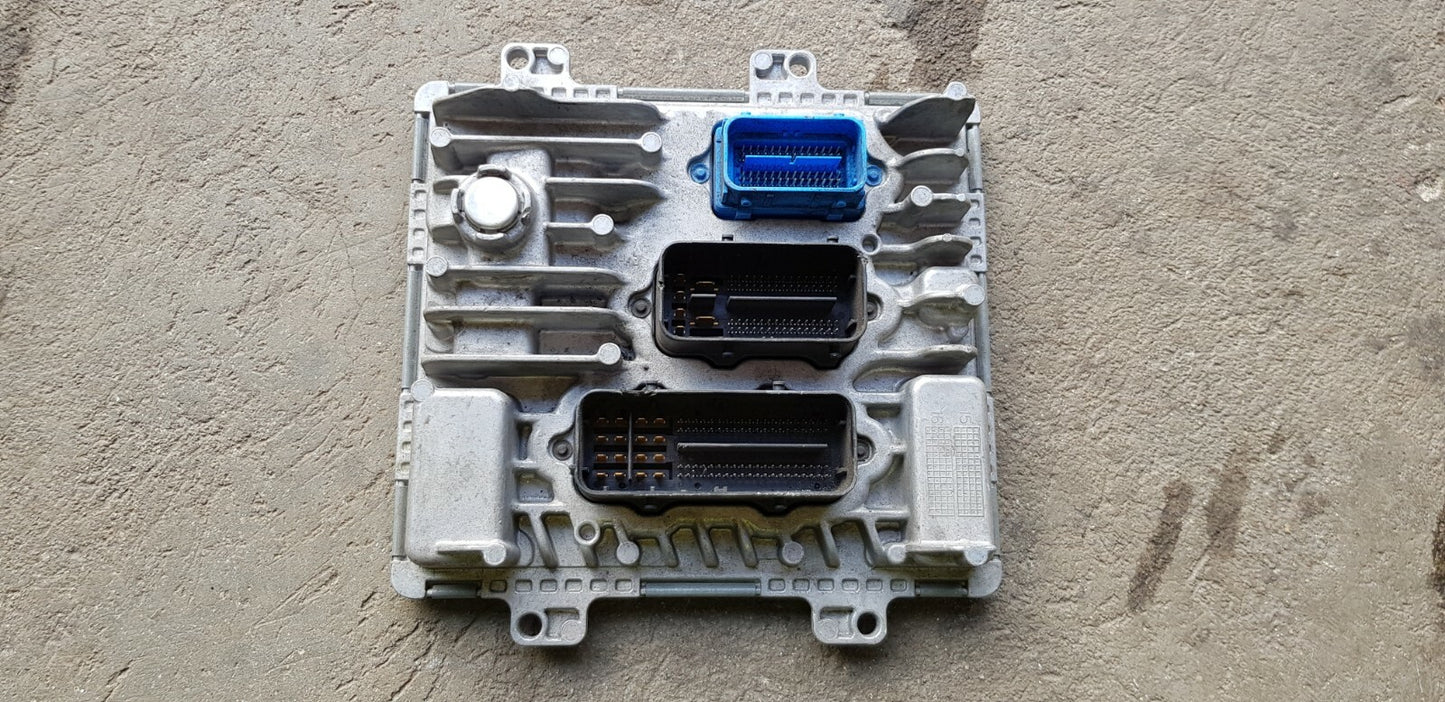 Opel Mokka Astra Motorsteuergerät Steuergerät 55502472 55487860