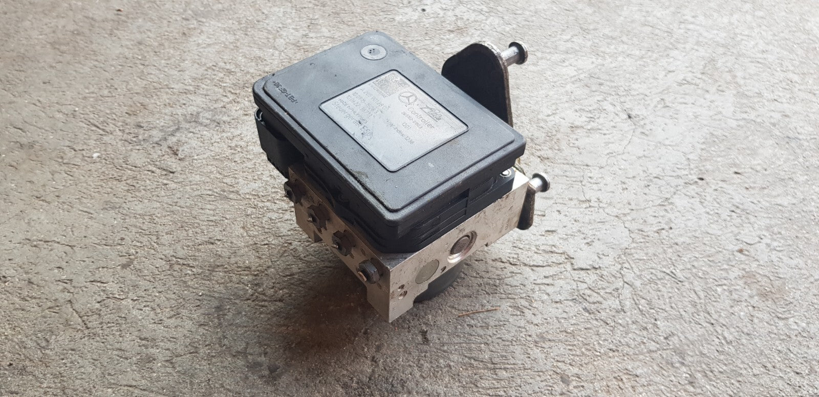 Mercedes W205 ABS Hydraulikblock Pumpe Steuergerät A 2059012800 A 2054313112