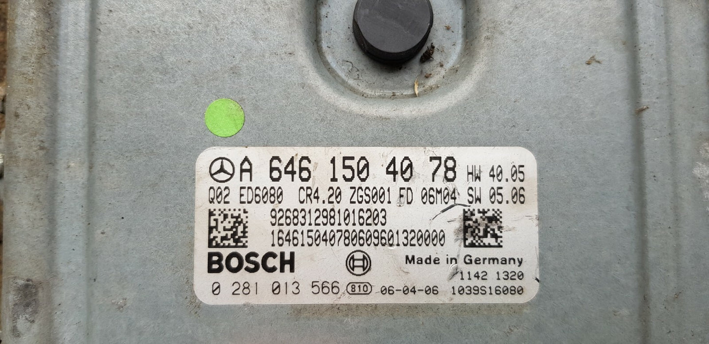 Mercedes Sprinter 906 Motorsteuergerät mit Wegfahrsperre A 6461504078 0281013566