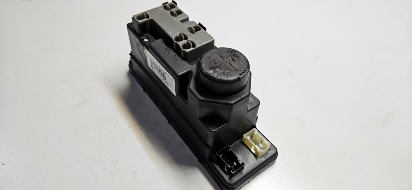 Mercedes CLK E Zentralverriegelung ZV Pumpe 2108002648 ♻️