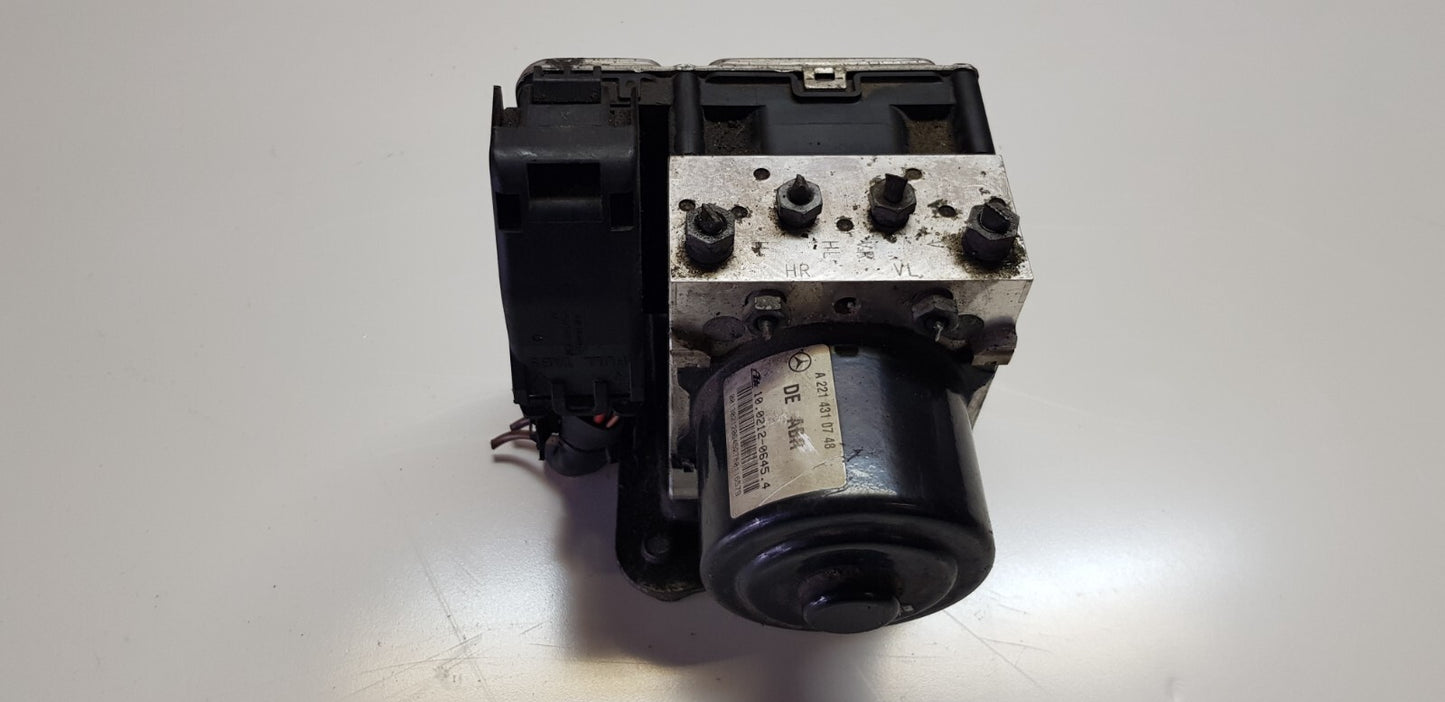 Mercedes W221 ABS Hydraulikblock Pumpe Steuergerät A 2219014700 A 2214310748