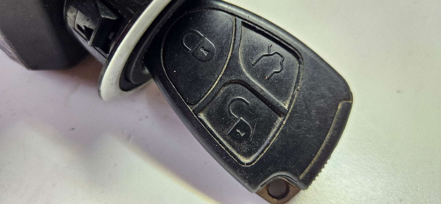 Mercedes A B CLA Zündschloss mit Schlüssel A 2469058501