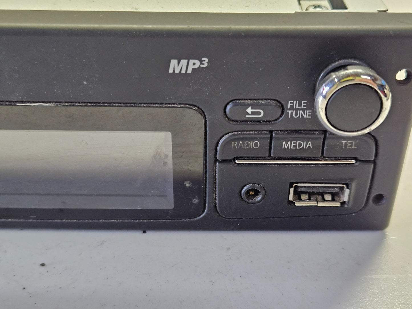 Mercedes Renault Radio Headunit Audiosystem 281151545R ♻️
