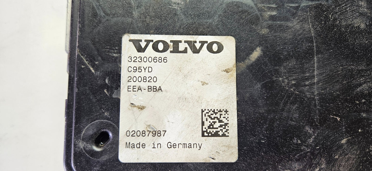 Volvo Konverter Steuergerät 32300686 C95YD EEA-BBA