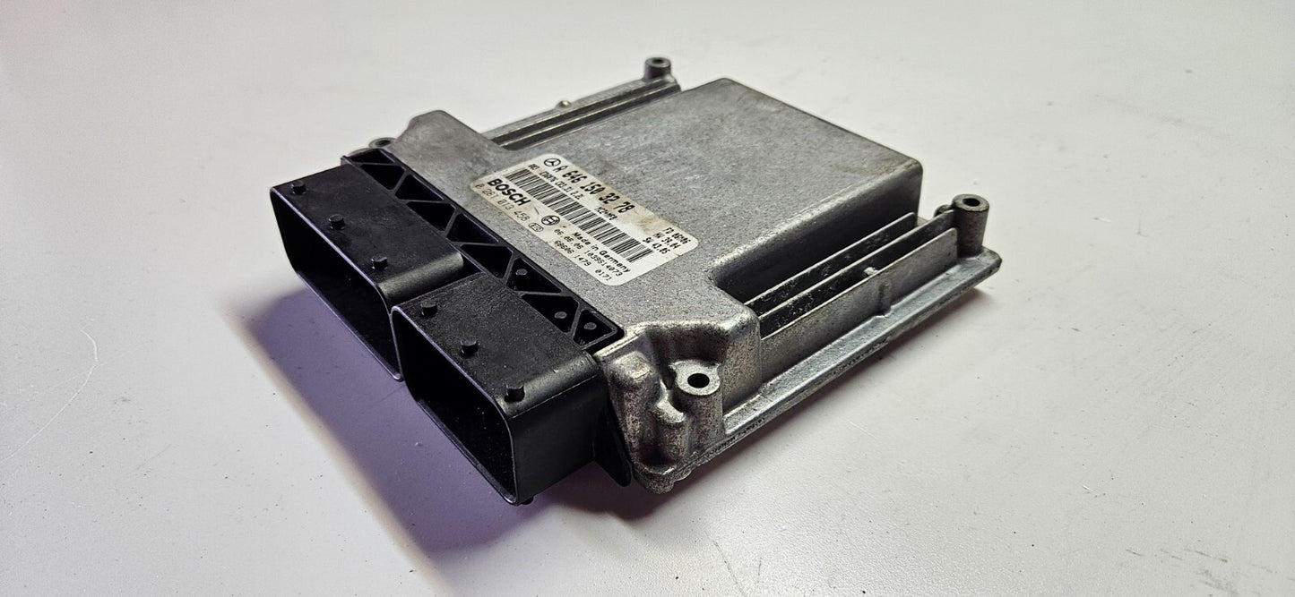 Mercedes W639 Motorsteuergerät Steuergerät A 6461503278 0281013458