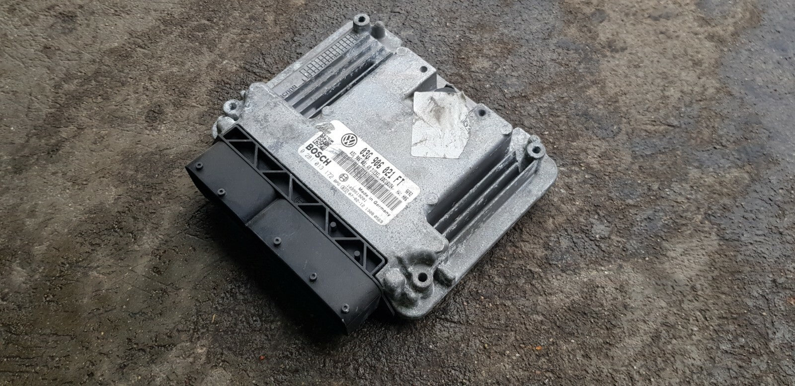 VW Motorsteuergerät Steuergerät 03G906021FT 0281013172